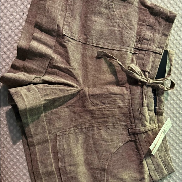 NWT Banana Republic shorts - Picture 2 of 3
